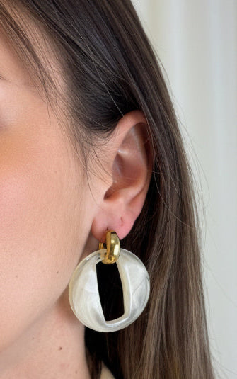 Chic Oval Earrings