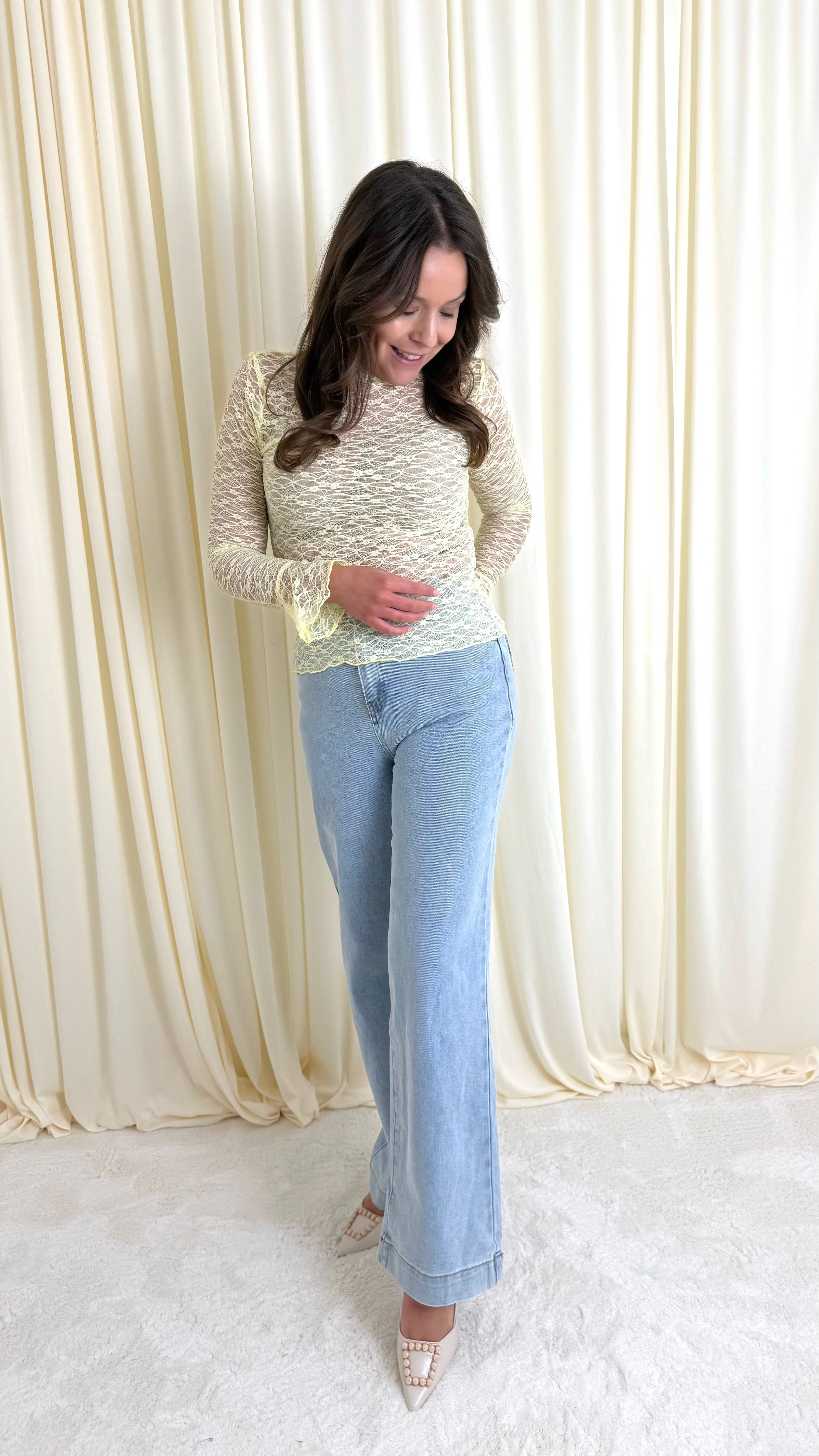 Lace top yellow