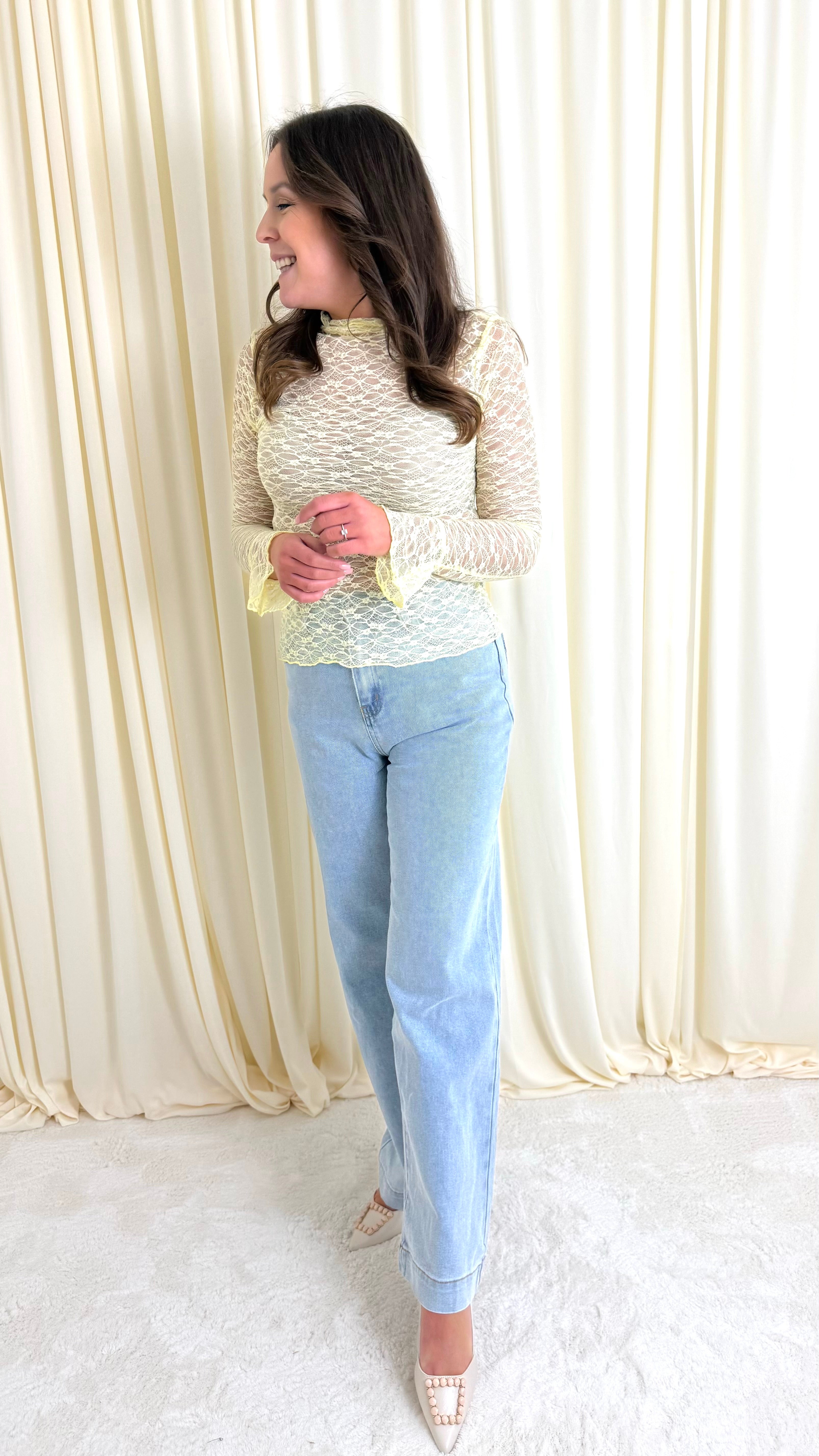 Lace top yellow